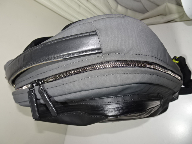 リュックのメインファスナー交換