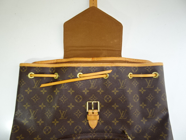 バックパックの口紐交換