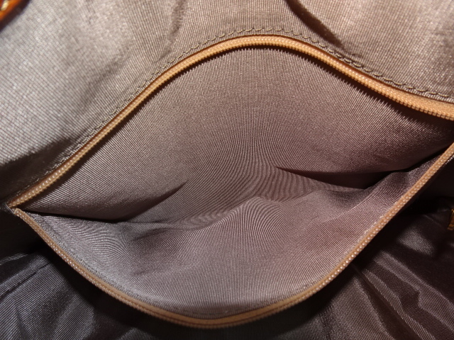 ポケットの中も生地で交換