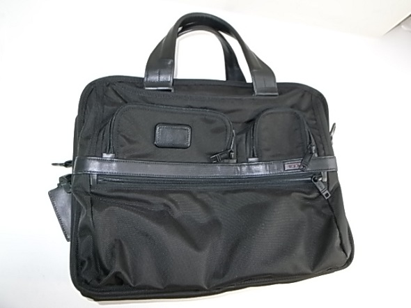 TUMIのバリスティックナイロン鞄