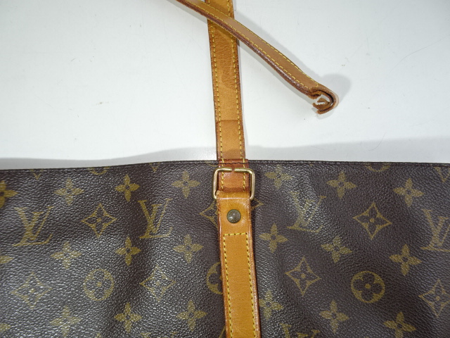 持ち手付け根が千切れたバッグ