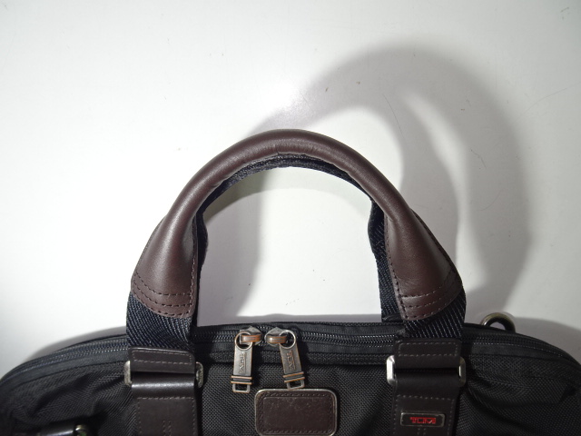 茶色い持ち手の革交換