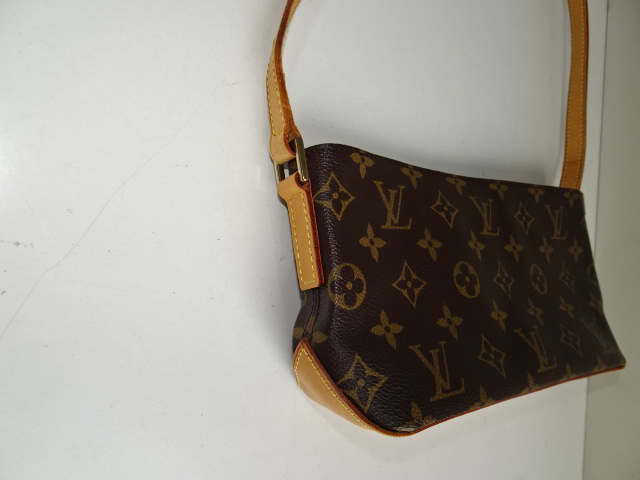 ショルダーの根革交換