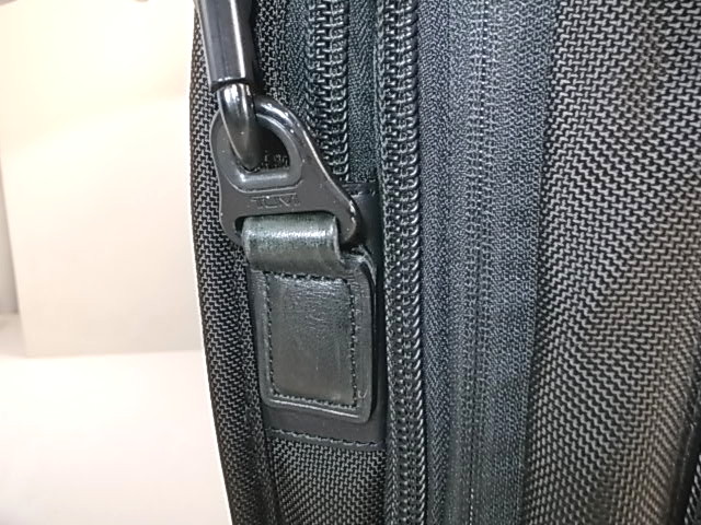 鞄横のバリスティックナイロン修理