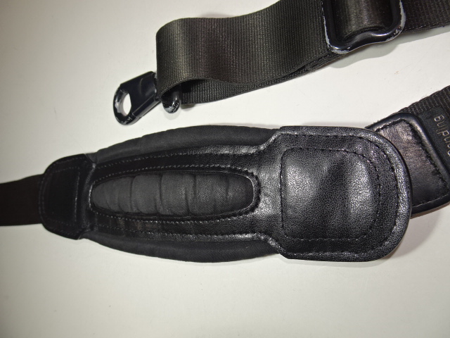 肩当ての内側素材交換