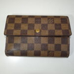 ヴィトンダミエの長財布