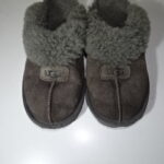 uggのサンダルに雨染み