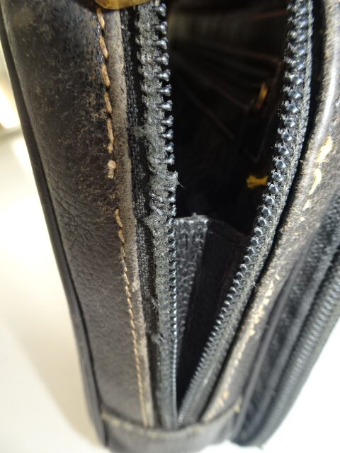 ファスナーが壊れた箇所