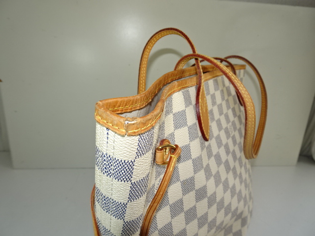 入れ口周りと横の革紐交換前