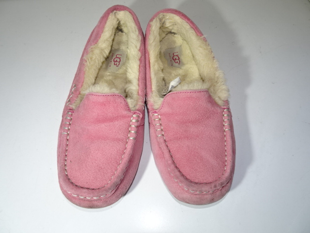 uggのピンク色アンスレー