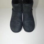 uggブーツの正面からの色褪せ状態