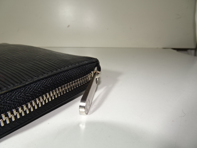 ヴィトンオリジナルの引き手流用